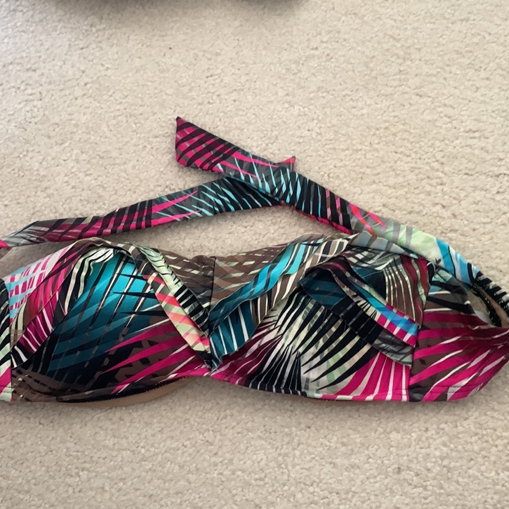 Kenneth Cole bikini - Picture 4 of 4